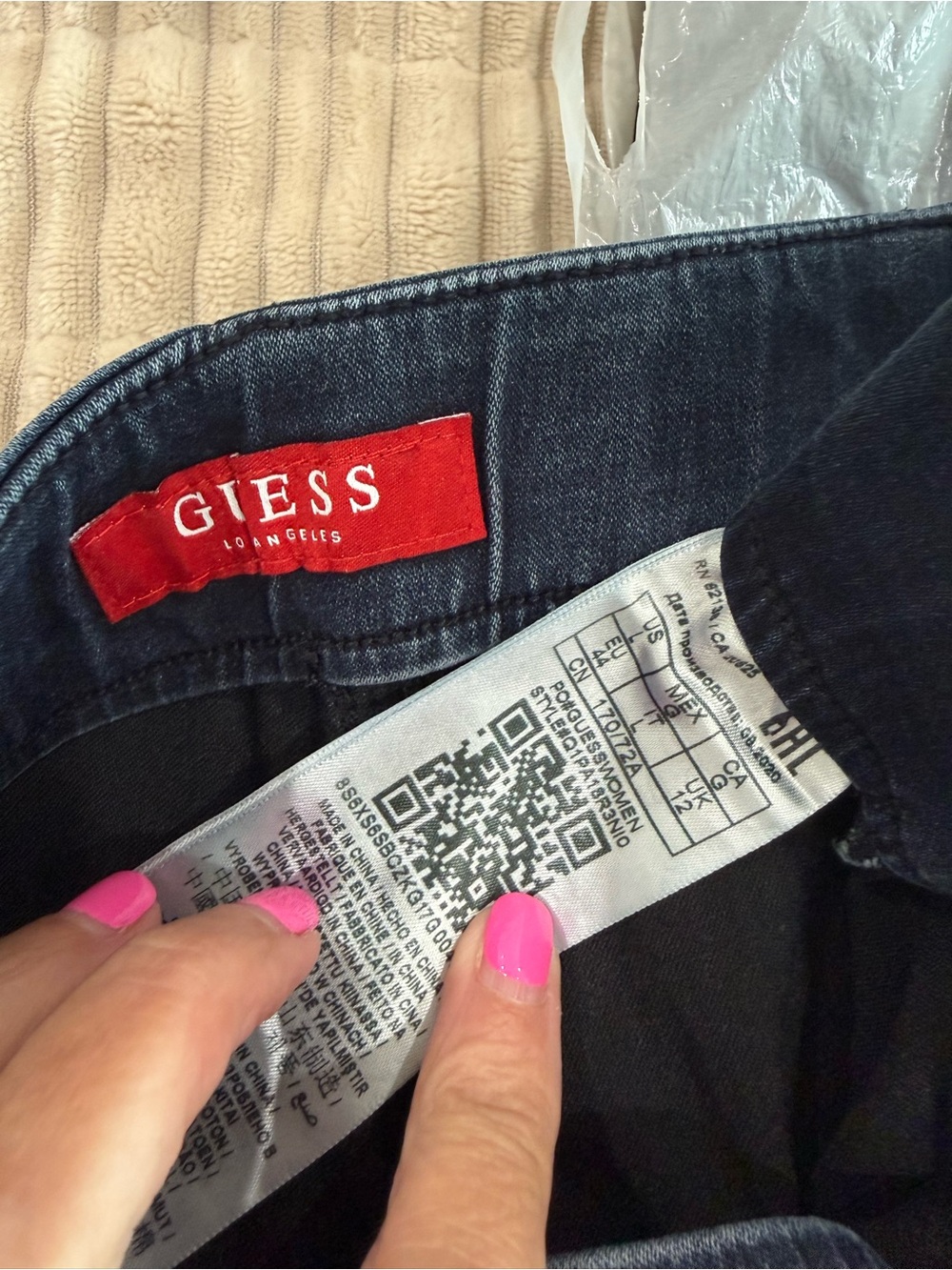 GUESS Women’s Dark Indigo Skinny Jeans